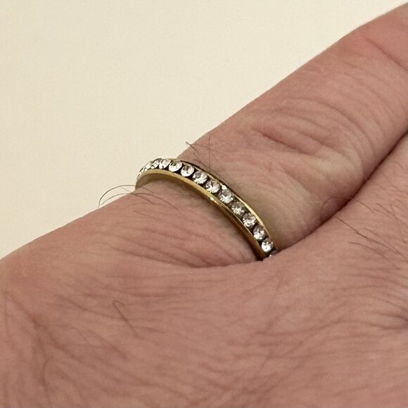 Gold Tone Ring with clear rhinestones, Size 7 Unisex - Picture 3 of 3